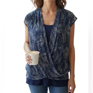 DKNY Blouse NEW Navy Blue Size Medium Short Sleeve Double Layer Draped Front